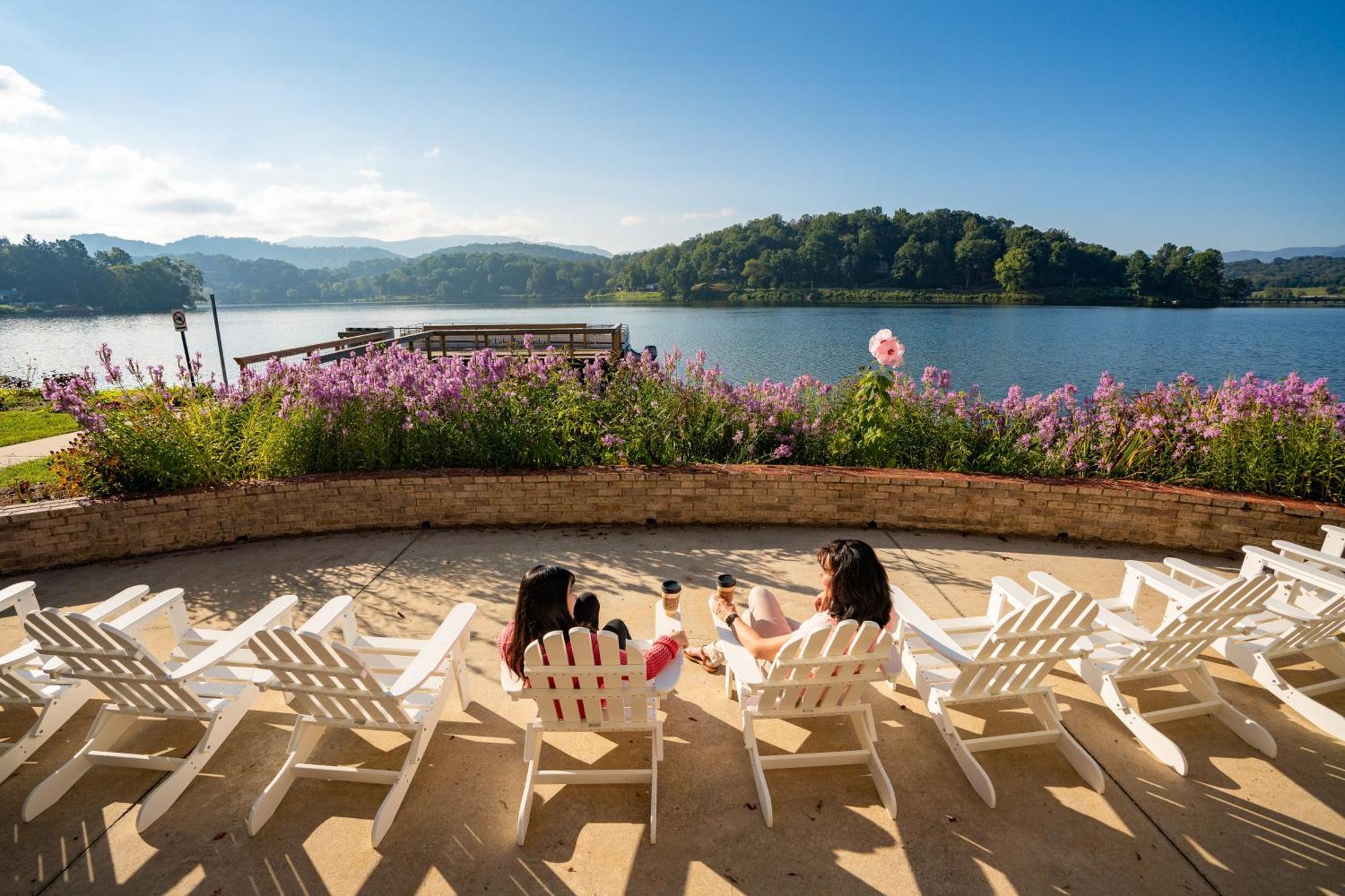 Вилла Mountain Peace Lake Junaluska Экстерьер фото
