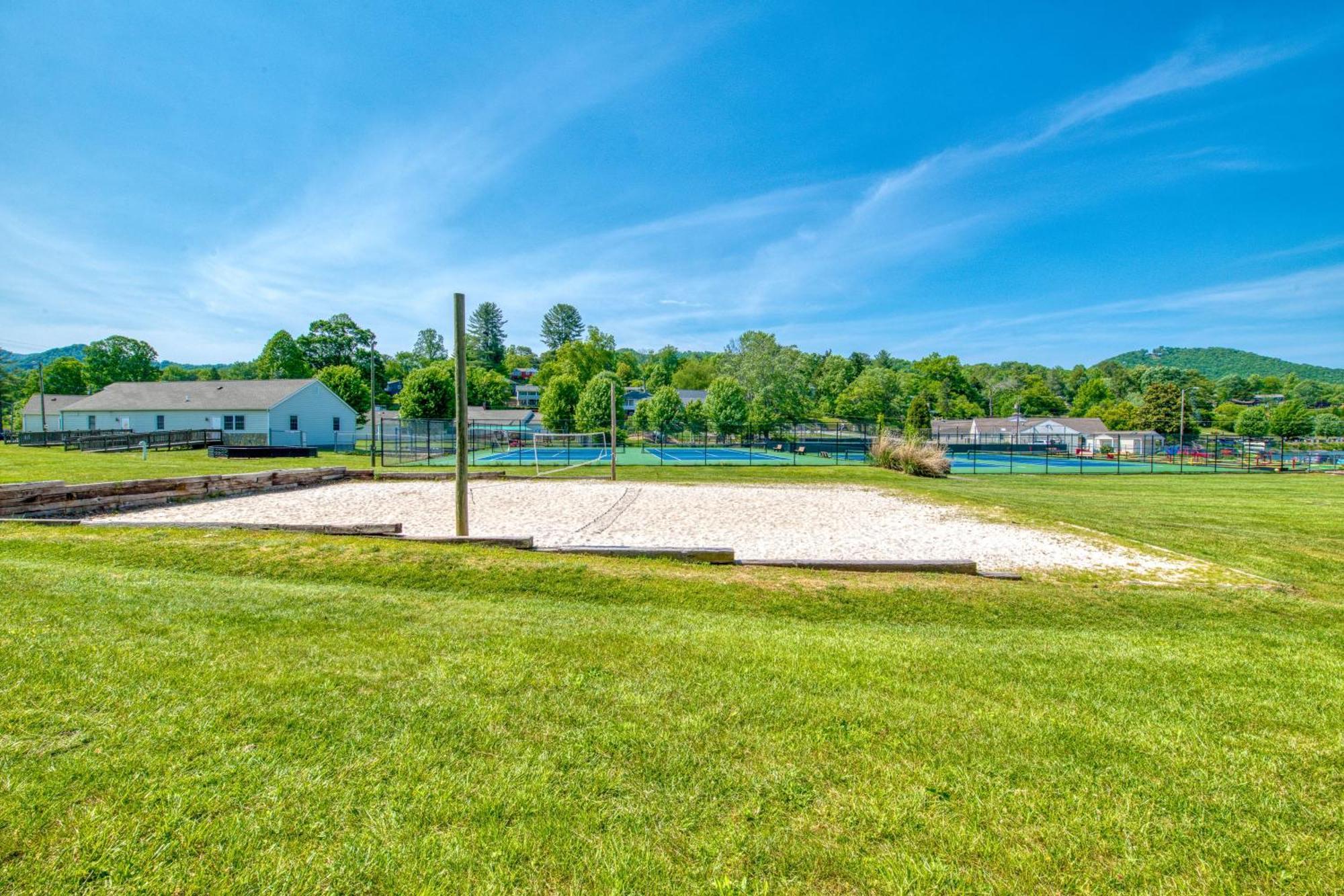Вилла Mountain Peace Lake Junaluska Экстерьер фото