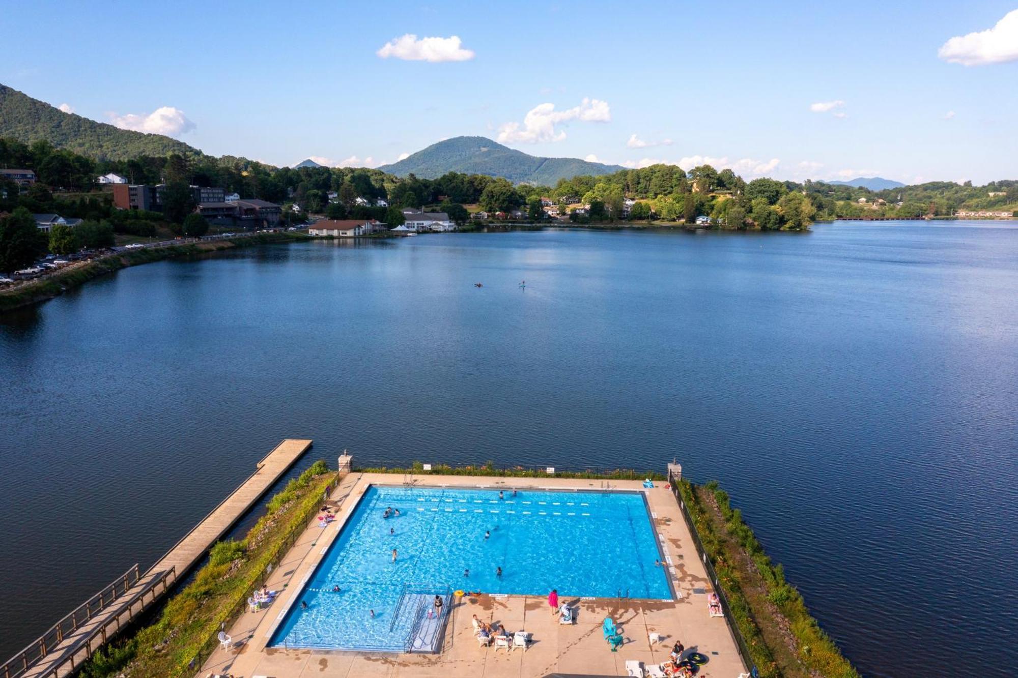 Вилла Mountain Peace Lake Junaluska Экстерьер фото